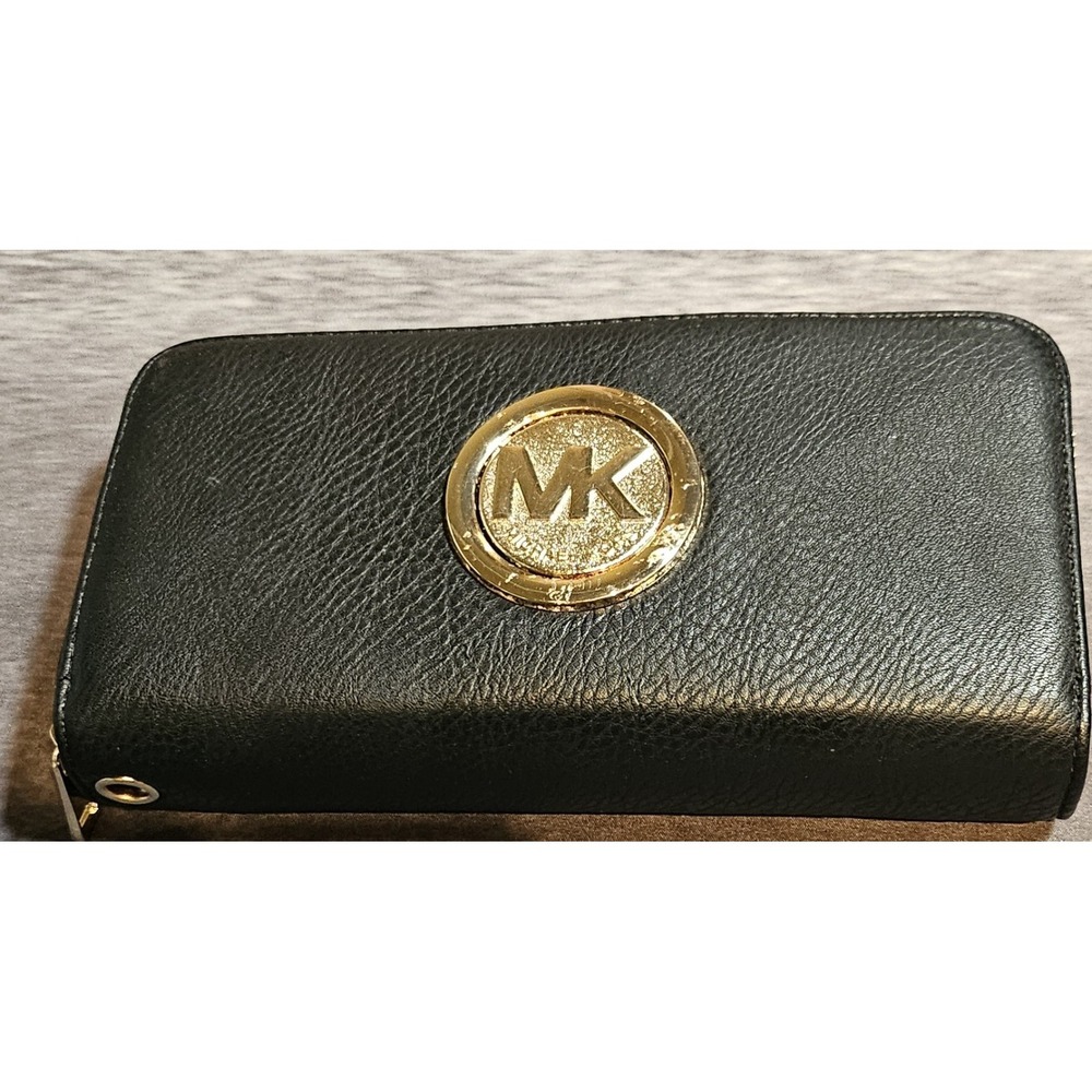 Michael Kors Fulton Black Pebble Leather Zip Around Continental Wallet/Wristlet